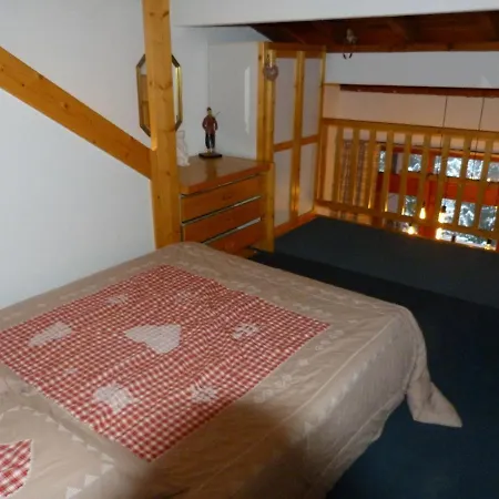 Duplex 2 Pieces Avec Balcon Et Wifi A Arc 1800, Proche Des Pistes - Fr-1-411-132 * Les Arcs (Savoie)